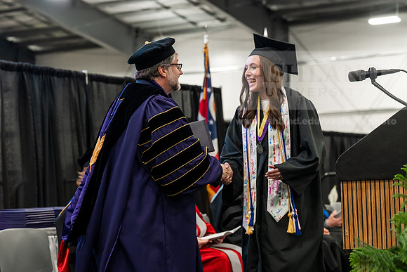 125GradBachelorScienceEducation0526AE3_8190