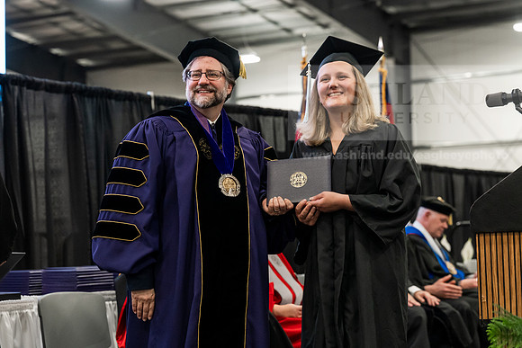 205GradBachelorScienceEducation0526AE3_8236