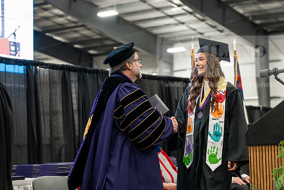 215GradBachelorScienceEducation0526AE3_8242