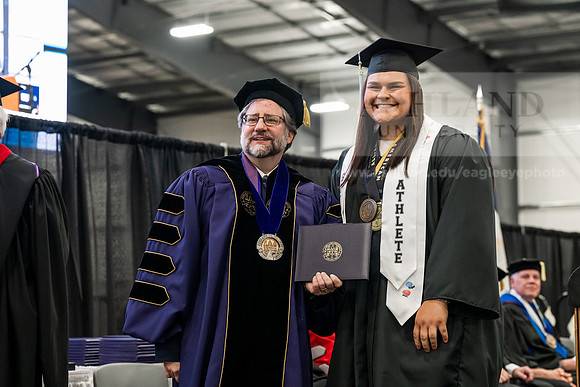 259GradBachelorScienceEducation0526AE3_8264
