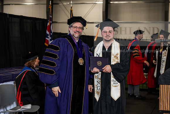 004GradBachelorScienceNursing0526AWB_2718
