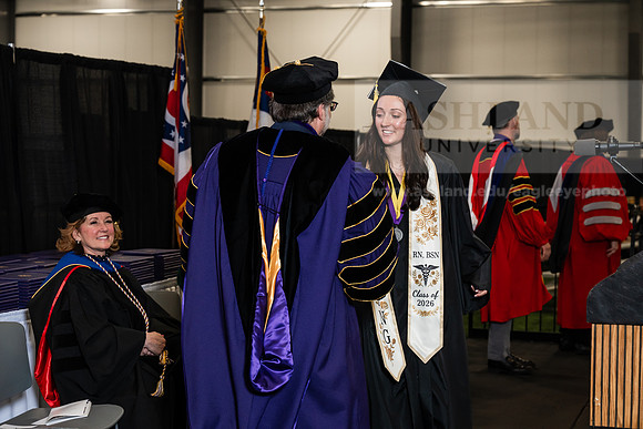 006GradBachelorScienceNursing0526AWB_2720