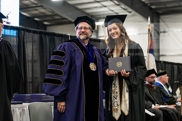 029GradBachelorScienceNursing0526AE3_8292