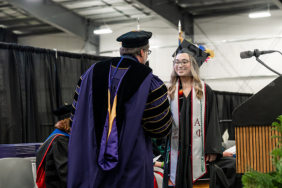 011GradBachelorScienceSocialWork0526AE3_8297