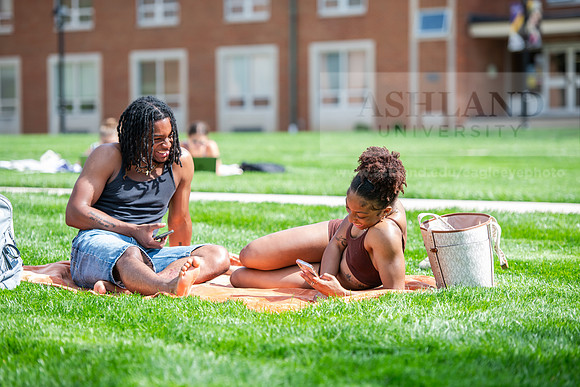 012SpringCampusLife0425AWB_9594