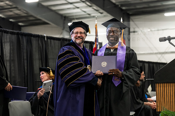 004GradMasterBusinessAdmin0526AE3_8400