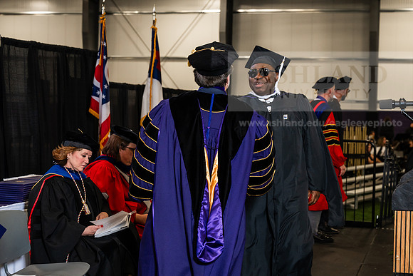 001GradMasterArts0526AWB_3187