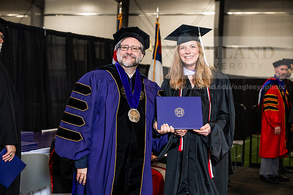 041GradMasterArts0526AWB_3216