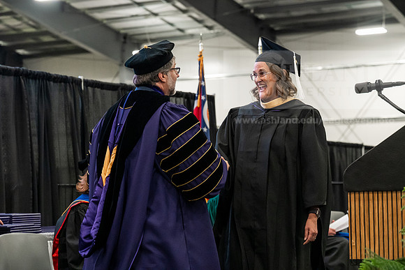 046GradMasterArts0526AE3_8652