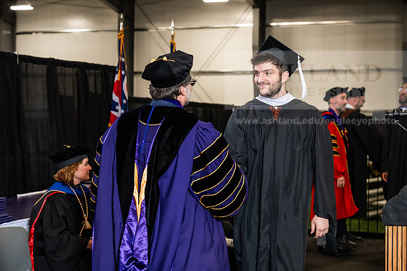 052GradMasterArts0526AWB_3226