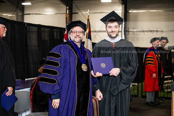055GradMasterArts0526AWB_3228