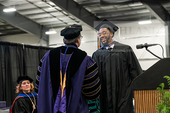 061GradMasterArts0526AE3_8661