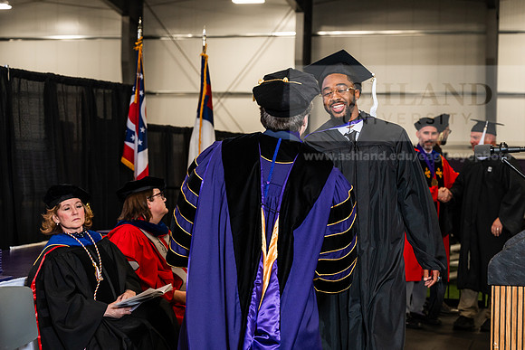 060GradMasterArts0526AWB_3232