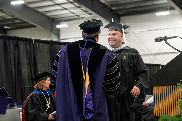 067GradMasterArts0526AE3_8665