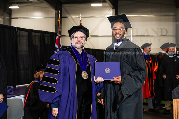 064GradMasterArts0526AWB_3235