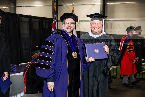 070GradMasterArts0526AWB_3240