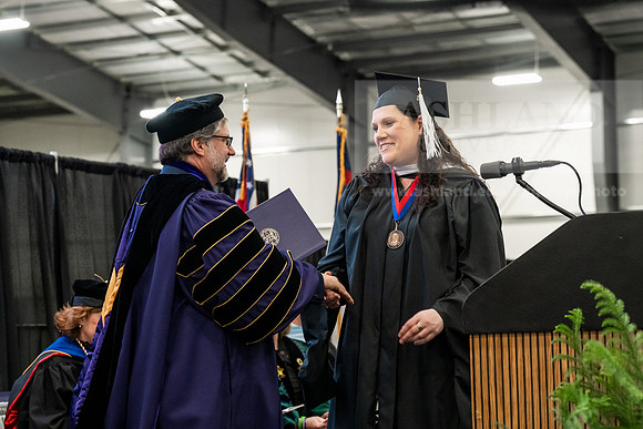 082GradMasterArts0526AE3_8673