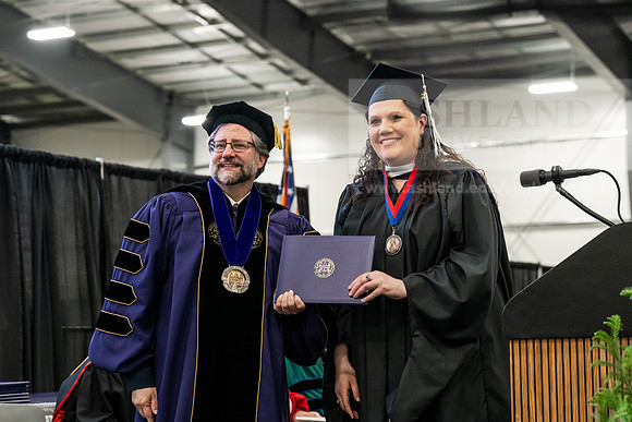 083GradMasterArts0526AE3_8675