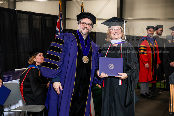 093GradMasterArts0526AWB_3259