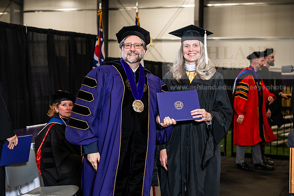 101GradMasterArts0526AWB_3264