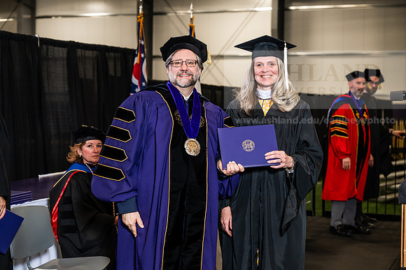 102GradMasterArts0526AWB_3266
