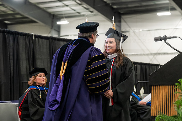 113GradMasterArts0526AE3_8690
