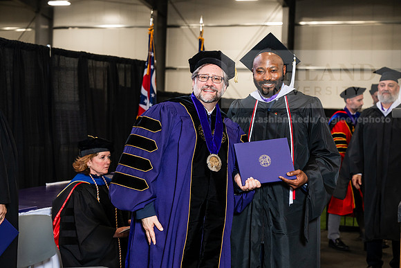 123GradMasterArts0526AWB_3286