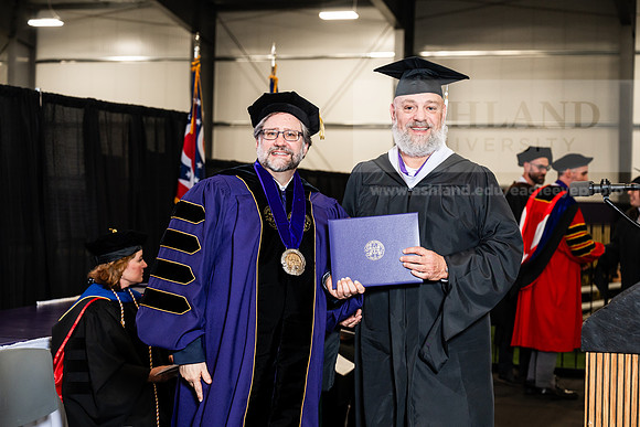 129GradMasterArts0526AWB_3290