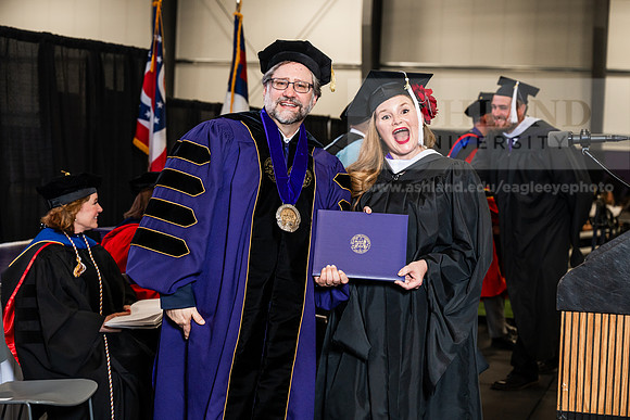 161GradMasterArts0526AWB_3320