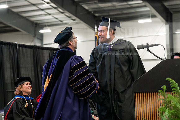167GradMasterArts0526AE3_8719