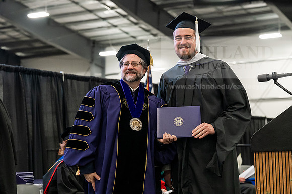 168GradMasterArts0526AE3_8721