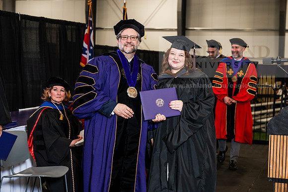 005GradMasterFineArts0526AWB_3334