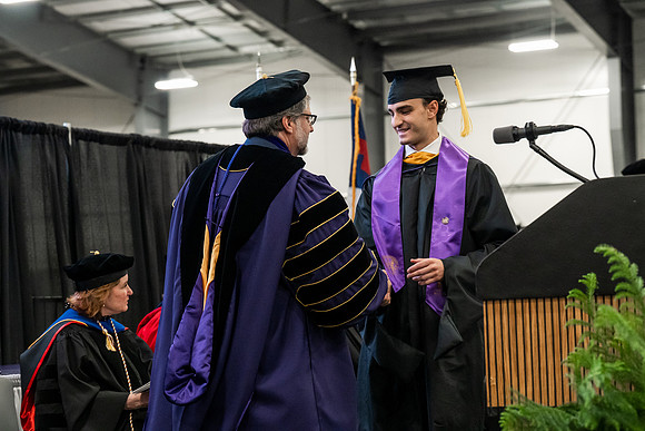 015GradMasterScience0526AE3_8735