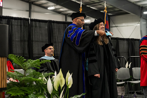 002GradDoctorEducation0526AE3_8744