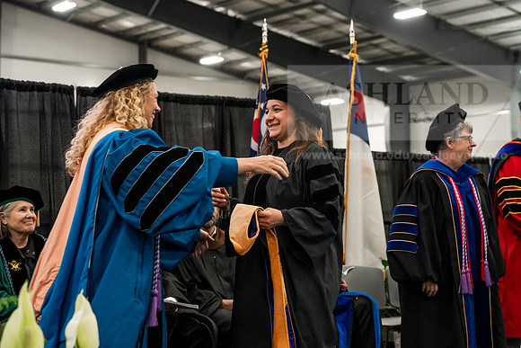 013GradDoctorNursingPractice0526AE3_8804