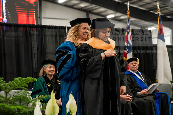 017GradDoctorNursingPractice0526AE3_8815