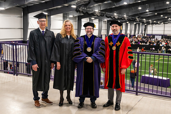 GraduationPlatform0526AWB_9874