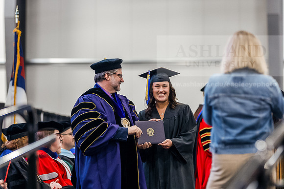 001GradDegreesCandid0526JK452A2638