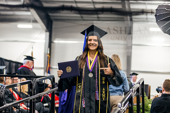 008GradDegreesCandid0526JK452A2660