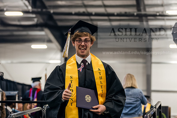 014GradDegreesCandid0526JK452A2674