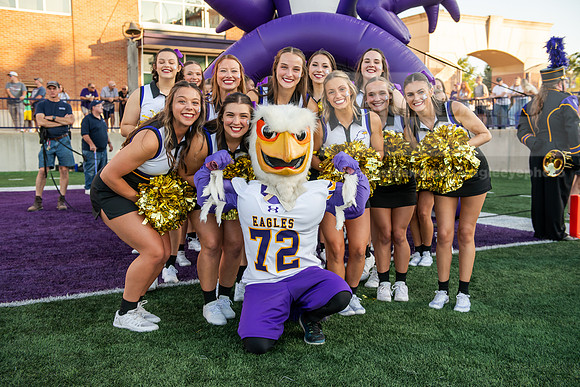 AUvIUPFootball0924AWB_3505