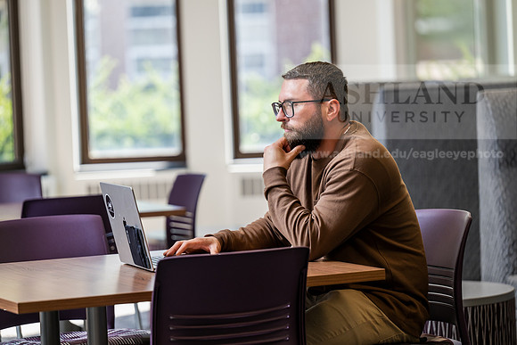 OnlineSocialWork_TJLee0326AWB_3850