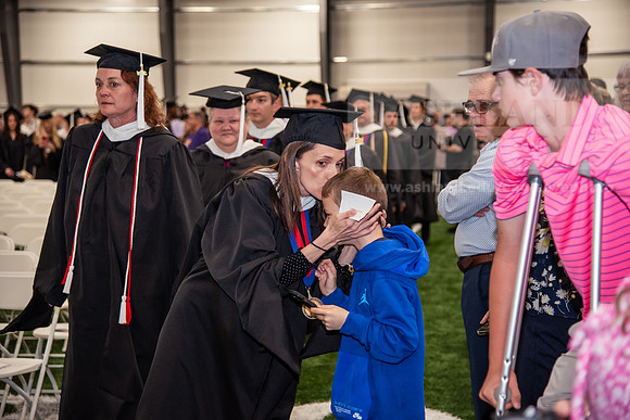 152SpGradProcessional0524TR_DSC_4942