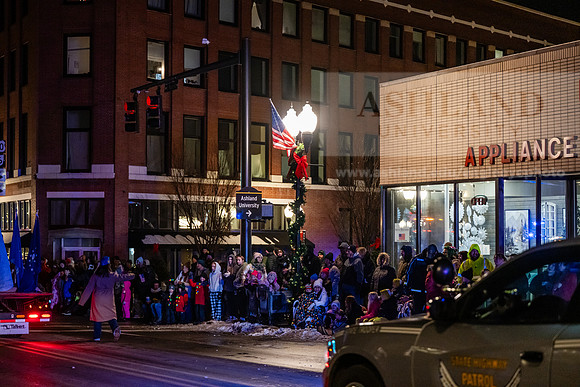 AshlandChristmasParade1225AWB_6000