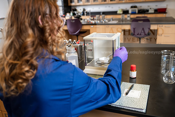 ToxicologyNiedermier1225AWB_8420
