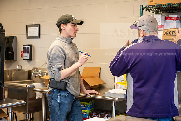 MBA_DiningGA_LoganAlexander0225AWB_3213