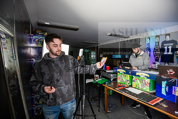 DormDudesBusiness0225AWB_5274
