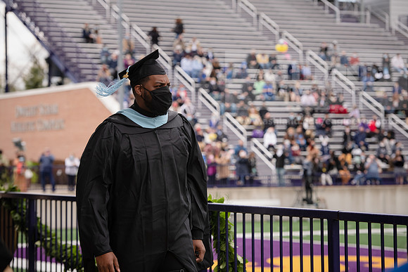 081SPGraduates0521ALW_3696