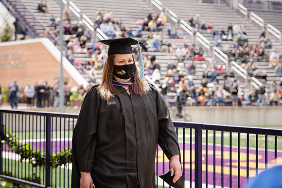 027SPGraduates0521ALW_3661
