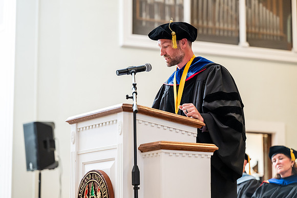 102AcademicHonorsConvocation0426AWB_2638
